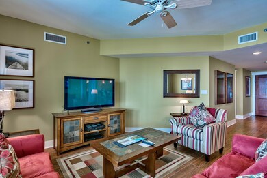Living Room (2)