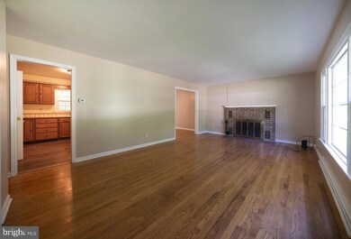 22880 Maple Rd, Lexington Park, MD 20653 - photo 6