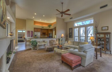 Living room/ Kitchen