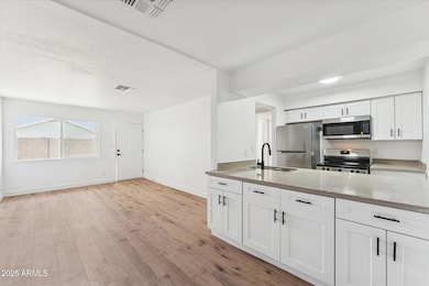 11-007-kitchen