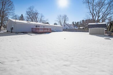 2515 Pleasant Plain Ave, Elkhart, IN 46517 - photo 4