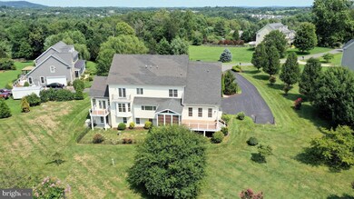 35669 Kelsey Hill Ct, Round Hill, VA 20141 - photo 4