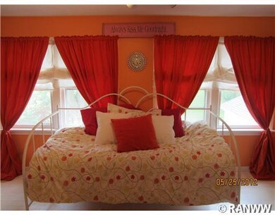 1820 Eddy Ln, Eau Claire, WI 54703 - photo 7