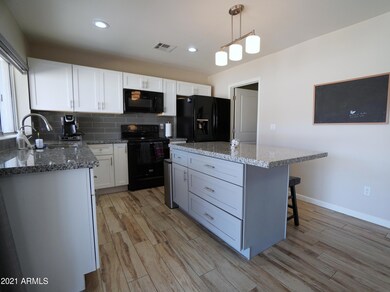 kitchen (2)