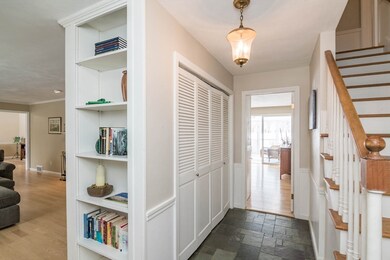 25 Bellview Cir, Amherst, MA 01002 - photo 6