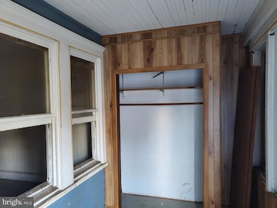 57 New Cedar Ln, Trenton, NJ 08610 - photo 4