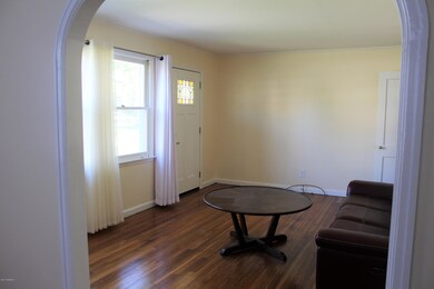 2family room
