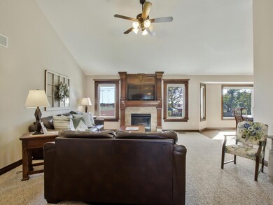 214 S Crocker Ct, Colwich, KS 67030 - photo 5