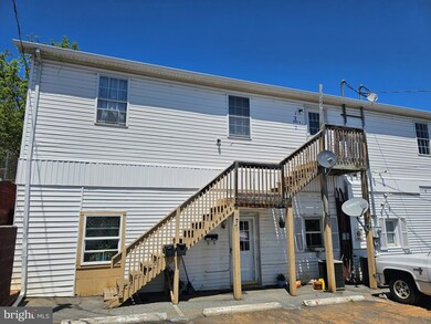 1202 N Royal Ave unit D, Front Royal, VA 22630 - photo 2