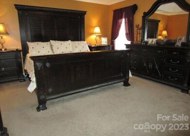 2227 Charles Towne Ct, Kannapolis, NC 28083 - photo 5