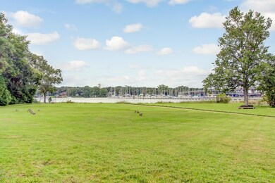 4300 Lakeside Dr unit 5, Jacksonville, FL 32210 - photo 3