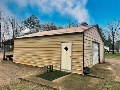 715 County Home Rd, Savannah, TN 38372 - photo 4