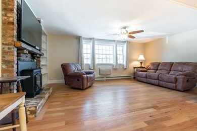 636 Chickering Rd, North Andover, MA 01845 - photo 4