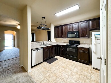 504 Glenwood St, Gainesville, TX 76240 - photo 5