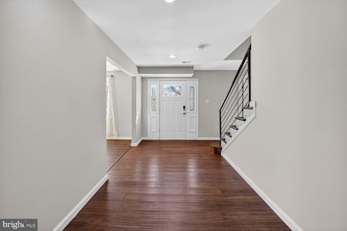 6802 Niles Dr, Laurel, MD 20707 - photo 3