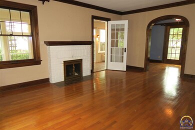 211 SW Greenwood Ave, Topeka, KS 66606 - photo 3