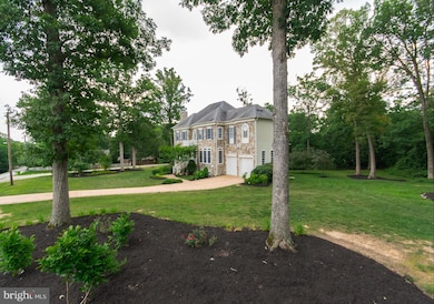 8801 Scott St, Springfield, VA 22153 - photo 2