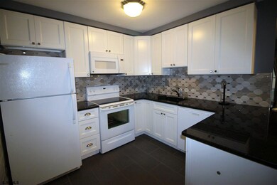 17 Waterview Dr, Galloway, NJ 08205 - photo 2