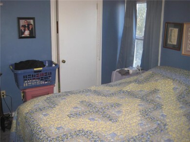 2417 S 4th St, Allentown, PA 18103 - photo 4