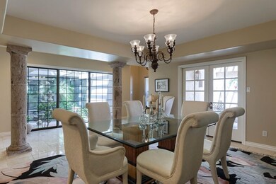 Formal Entry & Dining Room