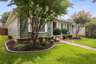 8529 Hudson St, North Richland Hills, TX 76180 - photo 2