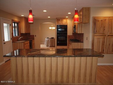 Gourmet kitchen
