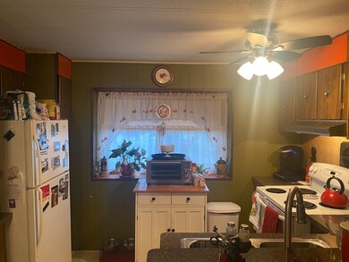 39 Holly Rd, Taunton, MA 02780 - photo 3