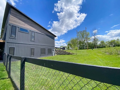 S7915 Ruthe Badger Ln, Merrimac, WI 53561 - photo 7