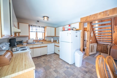 38 Summit Meadows Cir, Dover, VT 05356 - photo 5