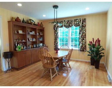 12 Bazaleel Cir unit 12, Uxbridge, MA 01569 - photo 4