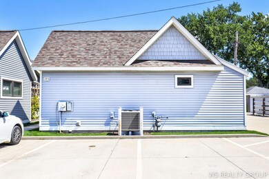 5-web-or-mls-393 Central Ave, Holland-5