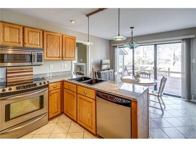 Stainless Steel & Granite are match made in Heaven