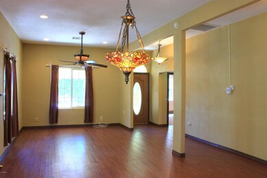 LivingRoom3