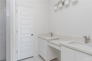 150 Spanish Oak Dr, Alamo, TX 78516 - photo 6