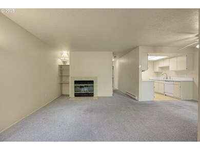 86 SW Kingsgate unit F101, Lakeoswego, OR 97035 - photo 5