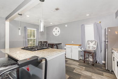 1642 Ash St, Grand Prairie, TX 75050 - photo 7