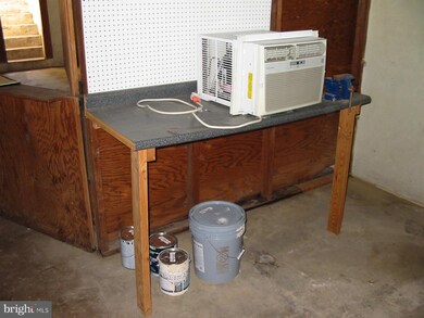 102 E Stewart Ave, Lansdowne, PA 19050 - photo 7