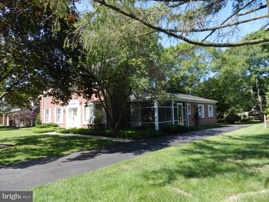 405 Foulkstone Rd, Wilmington, DE 19803 - photo 2