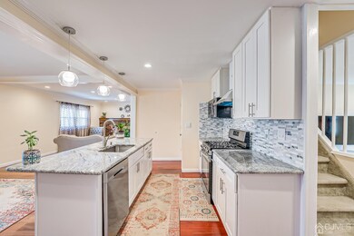 113 W Warren St, Iselin, NJ 08830 - photo 7