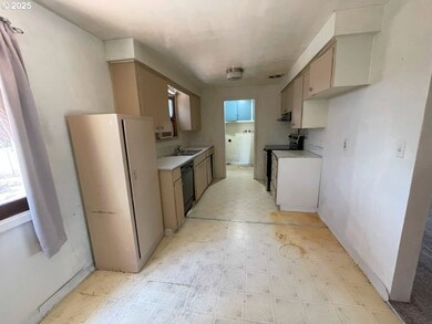 386 40th Place SE, Salem, OR 97317 - photo 5