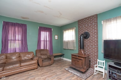 1019 W 9th St, Anderson, IN 46016 - photo 3