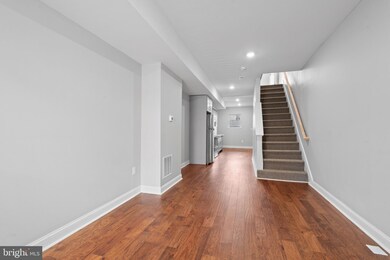 802 N Streeper St, Baltimore, MD 21205 - photo 4