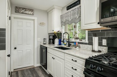 57 Rutland St, Dover, NH 03820 - photo 5