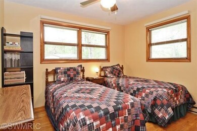 16167 Prusa Ct, Union Pier, MI 49129 - photo 3