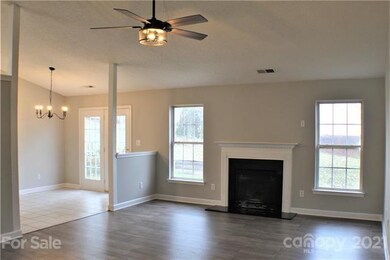 967 Ashland Ave, Statesville, NC 28677 - photo 4