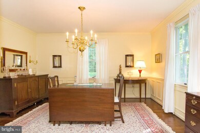 1328 Woodridge Ln, Sykesville, MD 21784 - photo 5