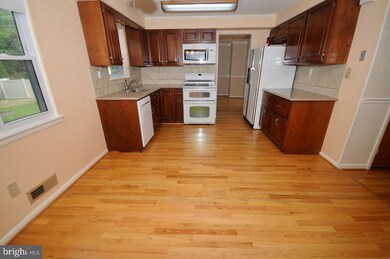 34 Candlestick Rd, Clementon, NJ 08021 - photo 7