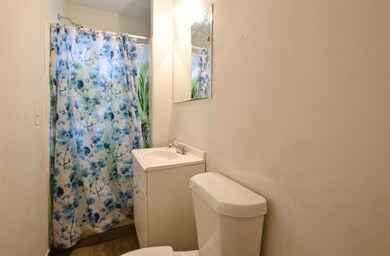 Full Bath 2