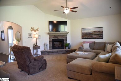 408 Trillium Creek Ct, Travelers Rest, SC 29690 - photo 5