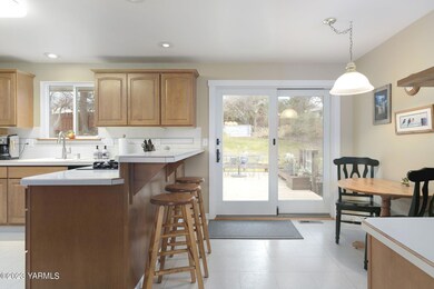 21-web-or-mls-Martin_231228_Appleview_Ya